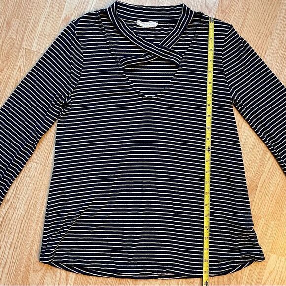 Lush Blue & White Striped Strappy V-Neck Flowy Shirt - Picture 7 of 8